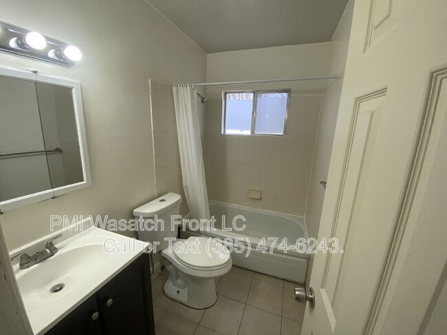 Photo - 750 E 300 N