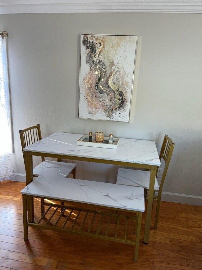 Photo - 17014 Meridian Blvd