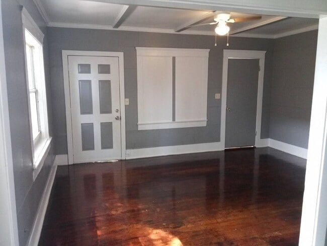 Building Photo - 314 Cottrill St Unit A