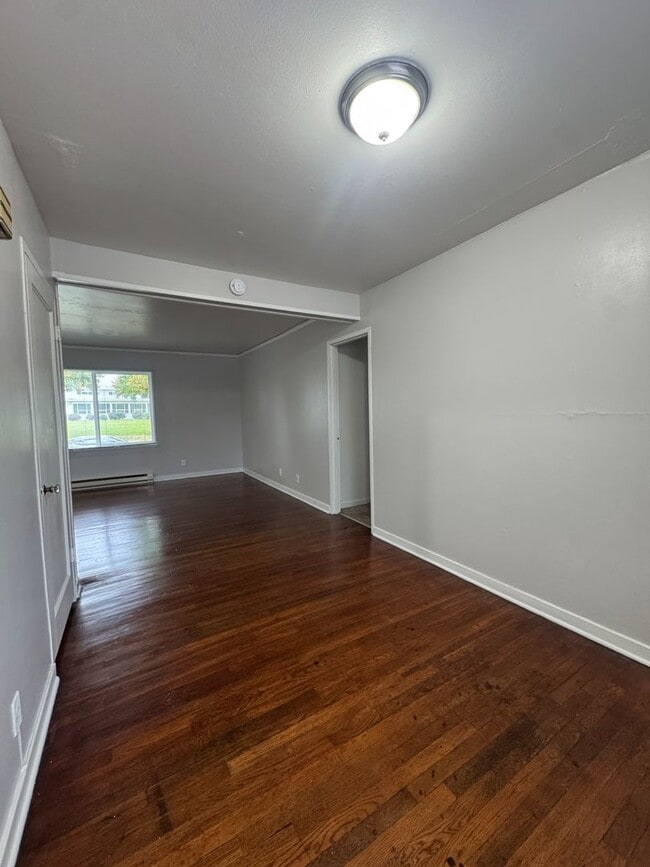 Photo - (UNM)  2 bed/1 bath Apartment Unidad 325 -09