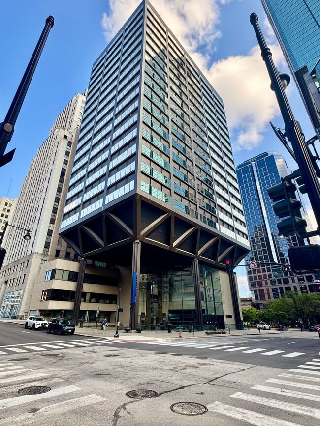Building Photo - 1101 Walnut St Unit 1101 Walnut Street 501