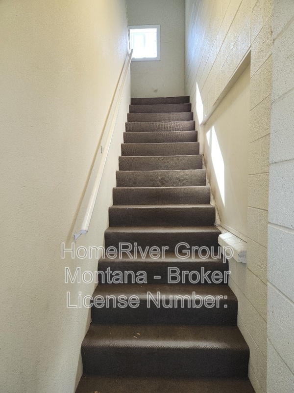 Photo - 100 South Ave E