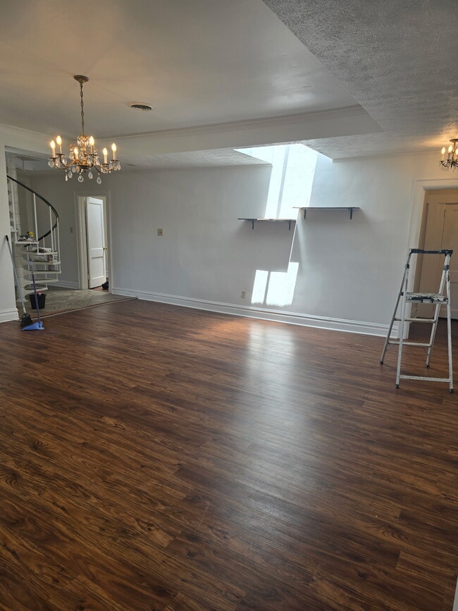 Photo - 1235-1241 Charleston Ave