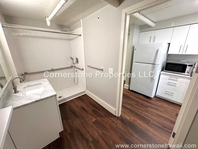 Photo - 803 Waimanu St