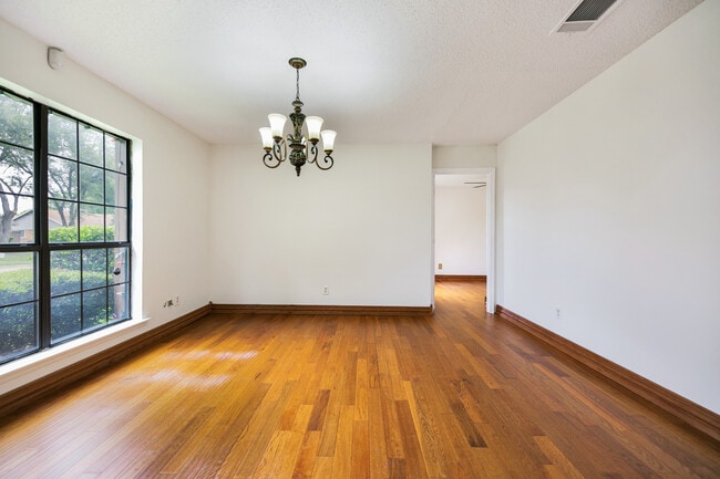 Photo - 1607 Heather Glen Ct