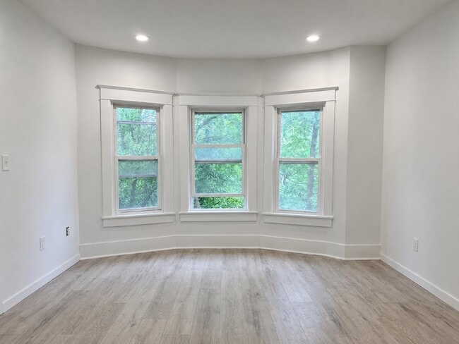 Photo - 629 N 9th Ave