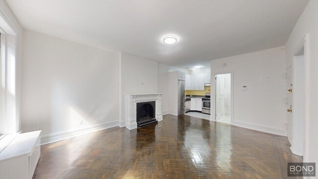 Building Photo - 24 E 80th St Unit 5B Rental