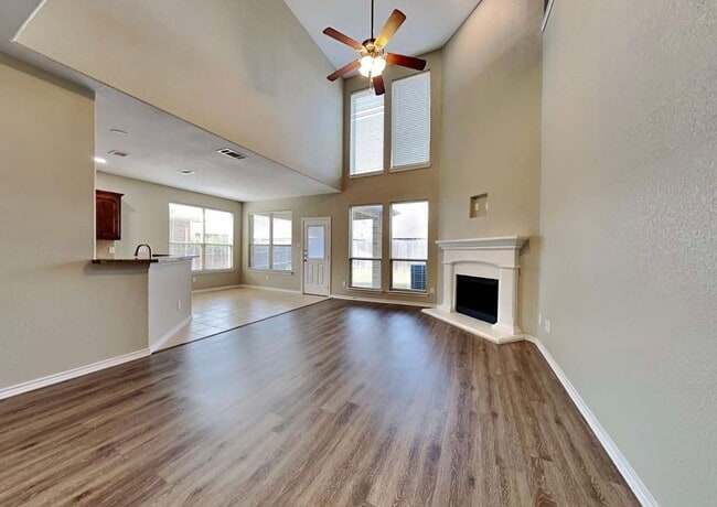 Photo - 2246 Whitney Dr