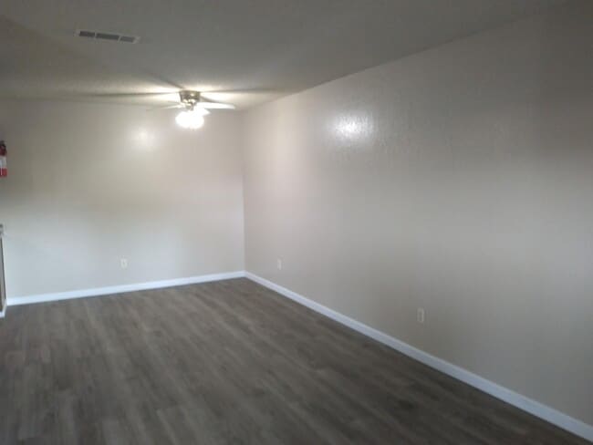 Photo - 4504 N Valentine Ave