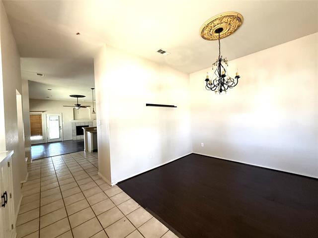 Photo - 2406 Hillside Dr