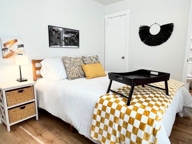 Photo - Rocky Court Unit 8