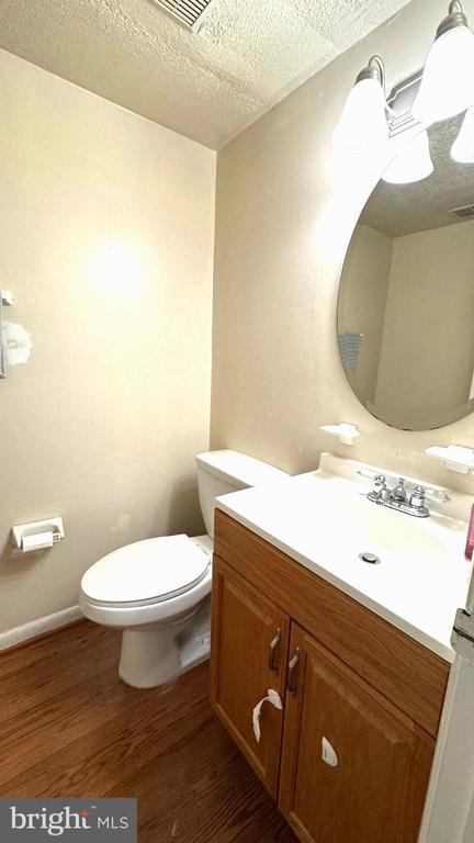 Photo - 14582 Earlham Ct