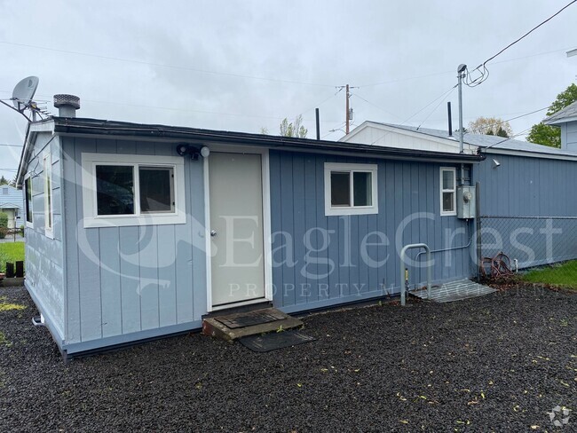 Building Photo - One Bedroom Cottage Rental