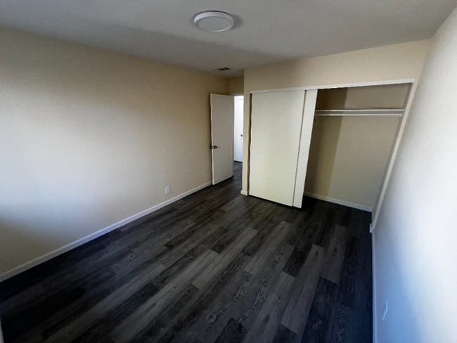 Photo - 4327 Fairlands Dr Unit 4