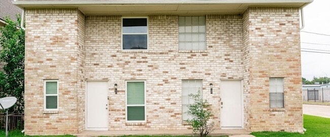 Photo - 12202 Ormandy St