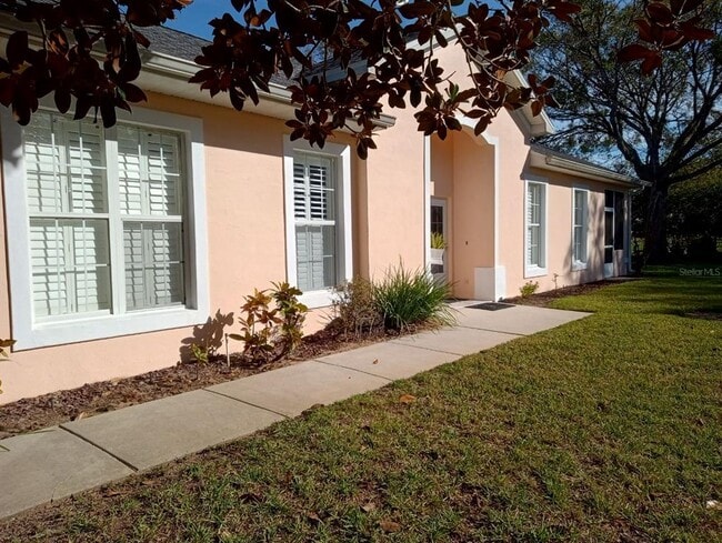 Photo - 1181 Athlone Way