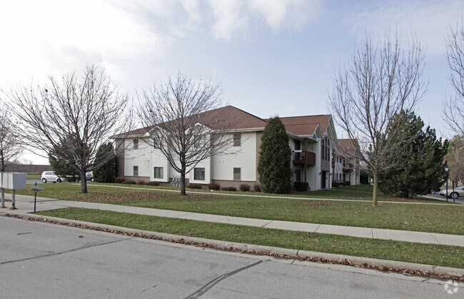 The Sunset Meadows Apartments For Rent in Delavan, WI
