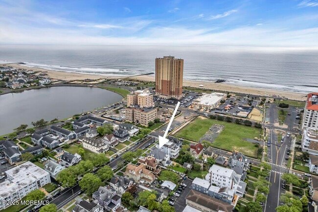 Photo - 304 8th Ave