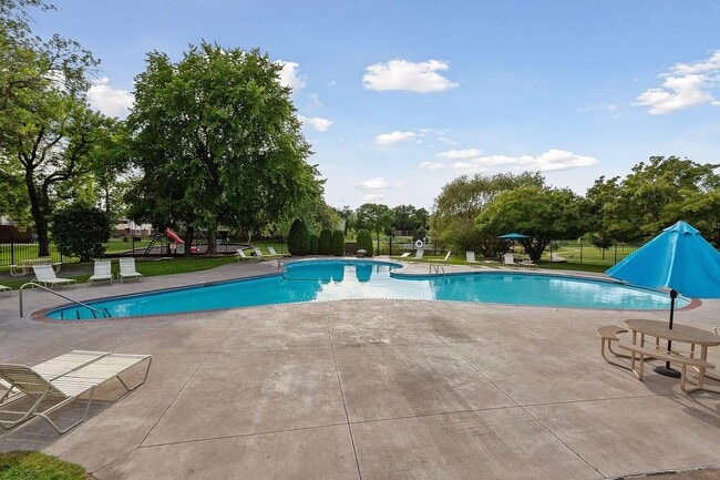 Photo - 10720 Rockford Rd Unit 208