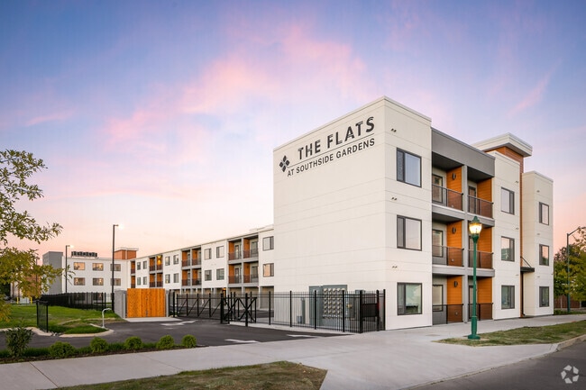 Building Photo - The Flats at Southside Gardens Rental