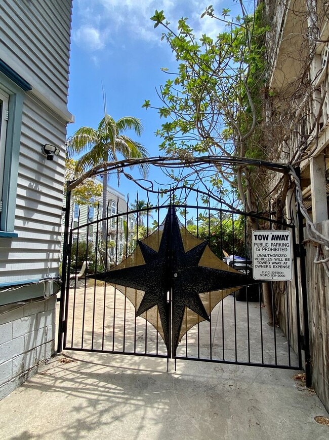 Photo - 1929-1929 Fourth Ave Unidad C