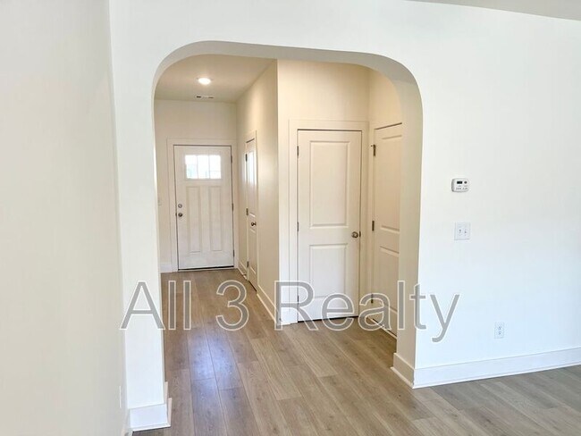 Photo - 5859 Greystone Dr