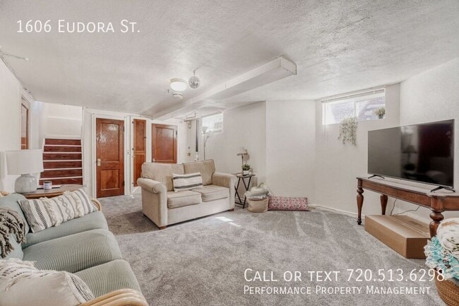 Photo - 1606 Eudora St