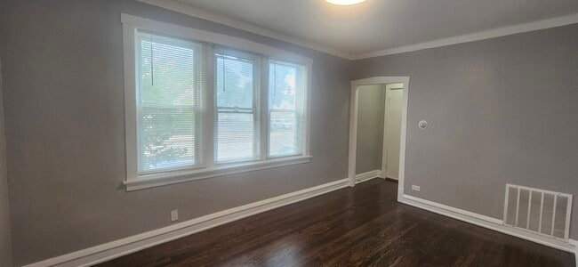 Photo - 3752 W Division St Unit 1E