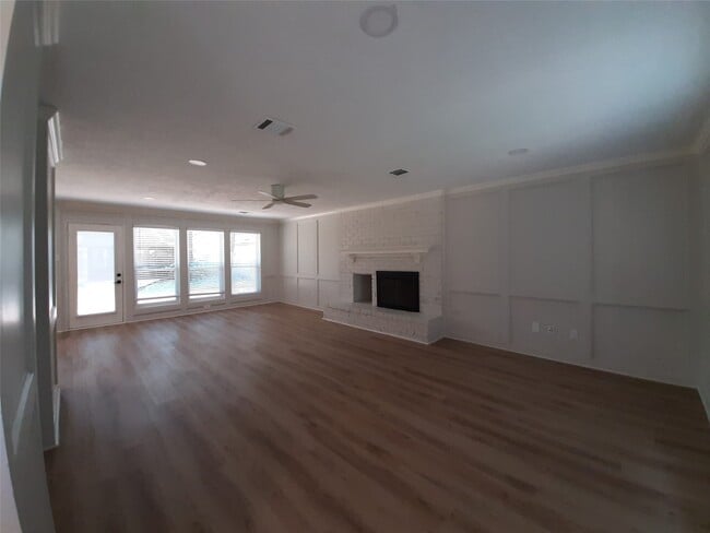 Photo - 5310 Glenmere Ln