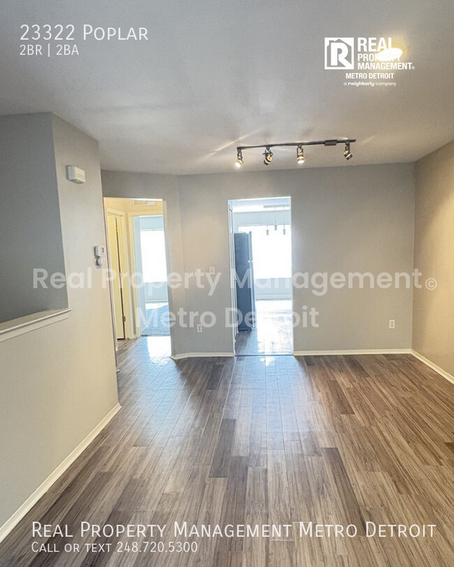 Photo - 23322 Poplar-