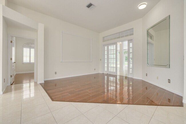 Photo - 3713 Siena Ln