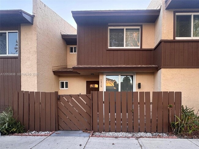 Building Photo - 1315 Hampton Blvd