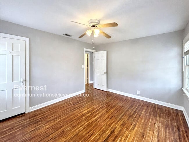 Photo - 208 Florence Dr