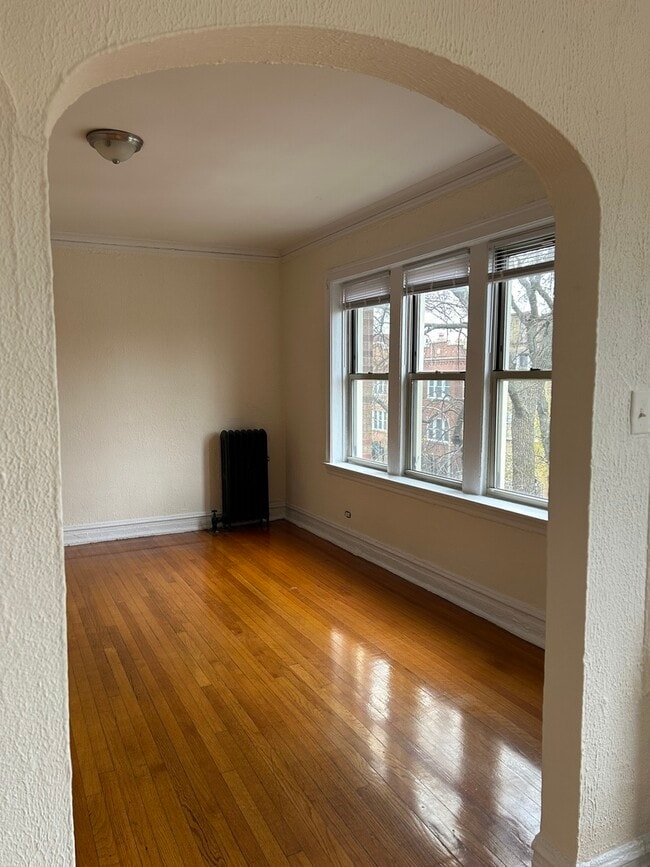 Photo - 4957 N Whipple St Unit 2W