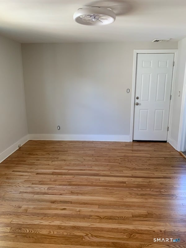 219 Division Ave Unit 2nd floor