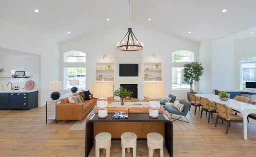 Photo - CityScape at Lakeshore