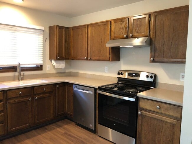 Photo - 3 Bed/2bath Single Family Home in Parkwood East