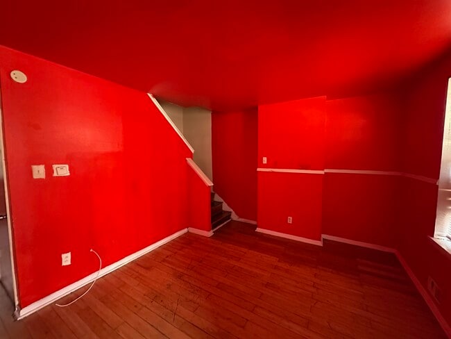 Photo - 5829 Wakefield St Casa