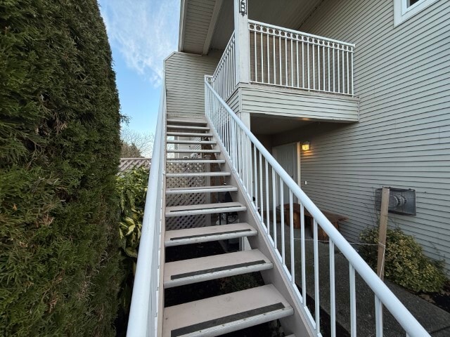 Photo - 6142 McGirr Rd