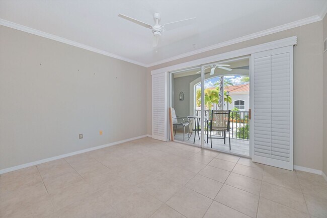 8561 Evernia Ct