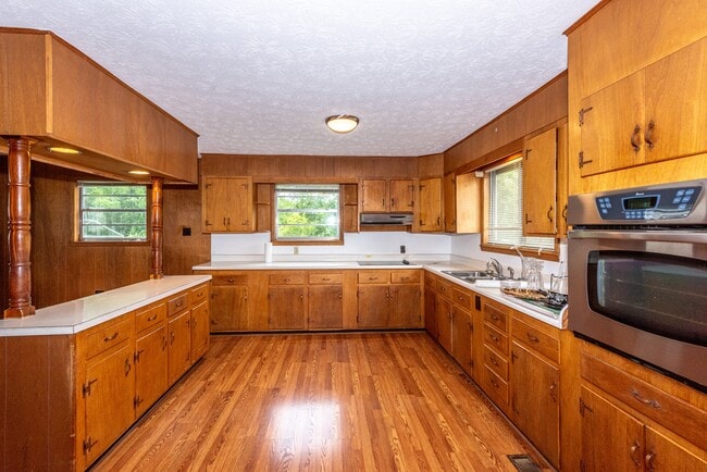 Photo - 1011 Cherry St