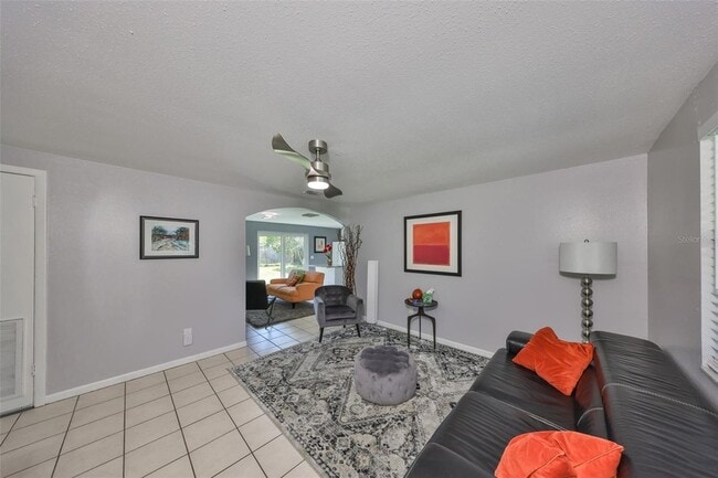 Photo - 6025 Florida Cir S