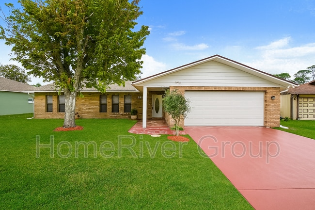 Building Photo - 2811 Queen Palm Dr Rental