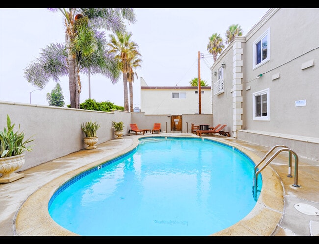 Building Photo - Narbonne