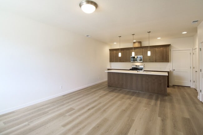 Photo - HANKEL1892-1898 Unit 1892