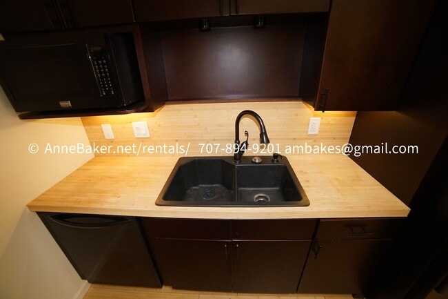 Photo - Downtown - PGE and Water/Sewer Included in the rent