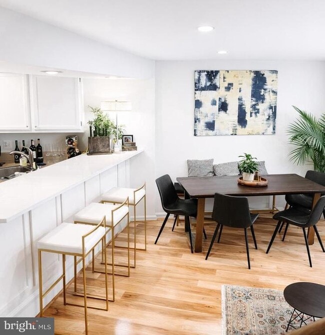 Photo - 1704 Quietree Dr