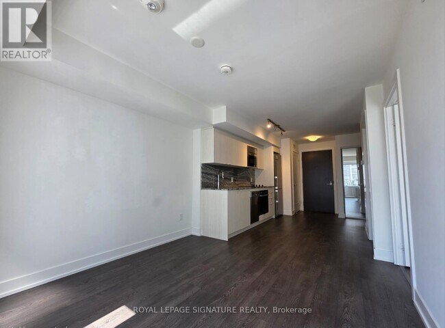 Photo - 5 Mabelle Ave Unit 2332