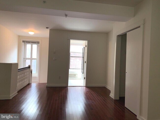 Photo - 1300 Spruce St Unidad 3D