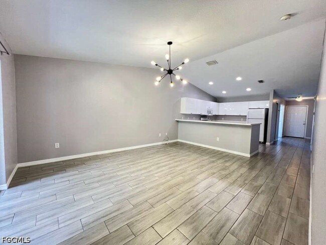 Photo - 715 SE 24th Ave